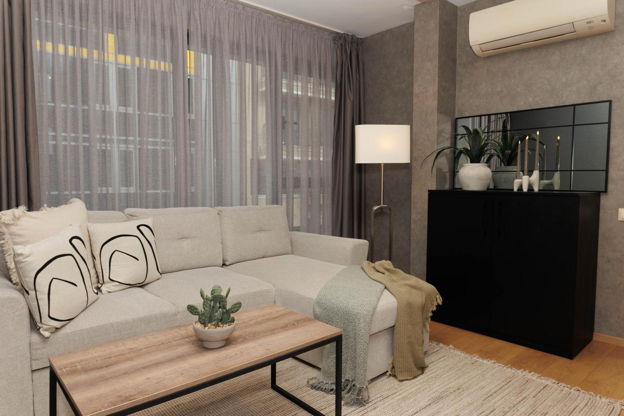 City Center Apartments With Parking Пловдив Экстерьер фото